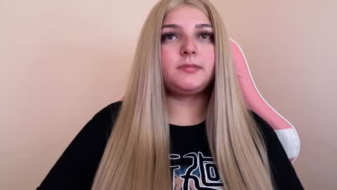 Snapshot of amandhaaa chatting on 02-02-25, 07:46 Amandha online show from 02-02-25, 07:46