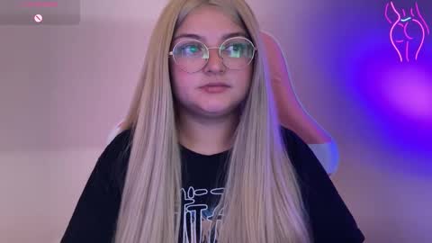 Snapshot of amandhaaa chatting on 02-18-25, 06:04 Amandha online show from 02-18-25, 06:04