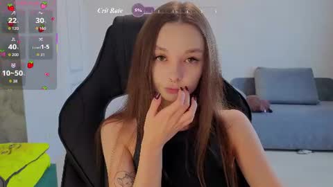 Mila online show from 06-25-26, 01:04