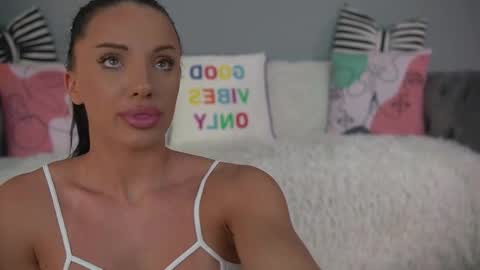 AmanndaSkye online show from 11-29-25, 11:41