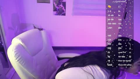 Snapshot of amara_silk chatting on 06-03-26, 11:10 amara_silk online show from 06-03-26, 11:10