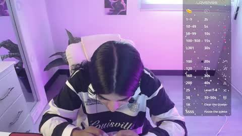 Snapshot of amara_silk chatting on 06-06-26, 04:55 amara_silk online show from 06-06-26, 04:55