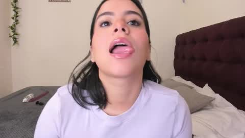 Amaraa 01 online show from 12-16-25, 03:33