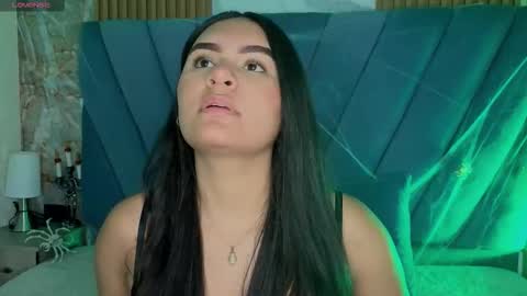 amarahanks_ online show from 10-29-25, 12:07