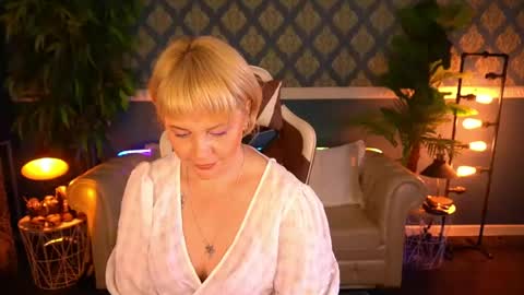 Sofia online show from 06-12-26, 07:13