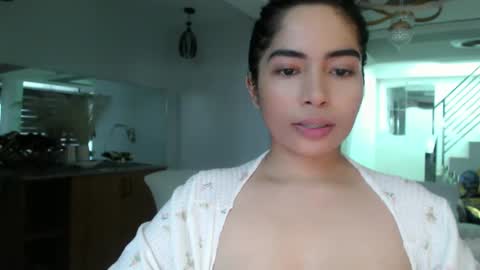 Snapshot of amariahholly chatting on 02-04-25, 05:31 Amariah Holly online show from 02-04-25, 05:31