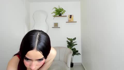 Snapshot of amary_turner chatting on 10-19-25, 12:28 Nicole online show from 10-19-25, 12:28