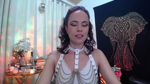 Snapshot of amatista_riveera chatting on 12-26-24, 11:46 Amatista Next stream 9 DEC 1 PM COLOMBIAN TIME miss u and love u online show from 12-26-24, 11:46