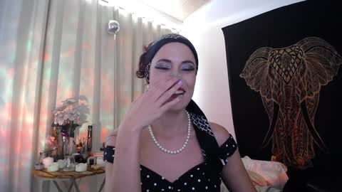 Snapshot of amatista_riveera chatting on 01-08-25, 09:23 Amatista Next stream 9 DEC 1 PM COLOMBIAN TIME miss u and love u online show from 01-08-25, 09:23