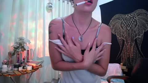 Snapshot of amatista_riveera chatting on 01-29-25, 11:35 Amatista Next stream 9 DEC 1 PM COLOMBIAN TIME miss u and love u online show from 01-29-25, 11:35