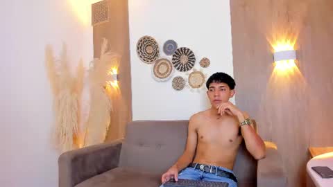 Snapshot of ambar_a_camilo chatting on 06-19-26, 11:47 Ambar and Camilo online show from 06-19-26, 11:47