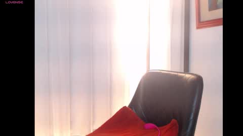 Snapshot of ambar_goddess1 chatting on 11-02-25, 04:37 Amabar online show from 11-02-25, 04:37