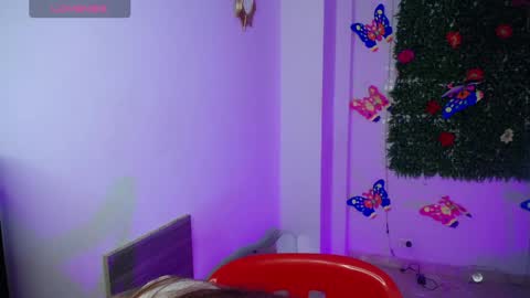 Snapshot of ambar_lynn chatting on 03-10-26, 01:05 mbar online show from 03-10-26, 01:05