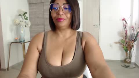 Snapshot of ambarsofhia chatting on 09-24-25, 08:23 Amber Sofhia online show from 09-24-25, 08:23