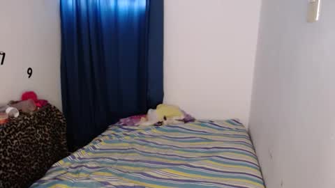 Snapshot of ambel_rose chatting on 11-25-25, 10:21 ambel_rose online show from 11-25-25, 10:21