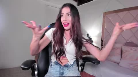 Snapshot of ambel_rose chatting on 12-17-25, 10:16 ambel_rose online show from 12-17-25, 10:16