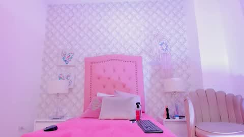 Snapshot of amber__ferrera chatting on 01-09-26, 08:21 amber ferrera online show from 01-09-26, 08:21