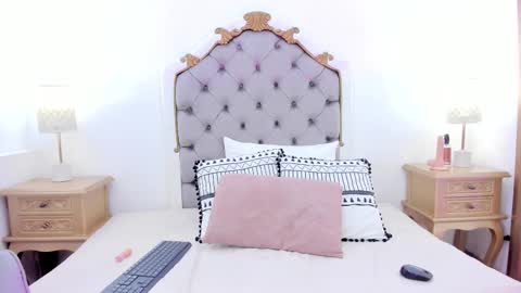 Snapshot of amber__ferrera chatting on 02-24-26, 08:18 amber ferrera online show from 02-24-26, 08:18