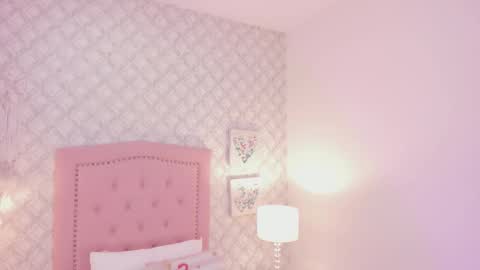 Snapshot of amber__ferrera chatting on 02-25-26, 11:42 amber ferrera online show from 02-25-26, 11:42