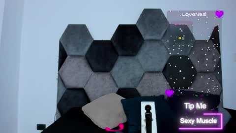 Amber  online show from 03-08-25, 05:11