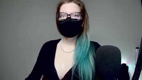 Snapshot of amber_candyfloss chatting on 03-05-25, 02:03 Amber non-nude model online show from 03-05-25, 02:03