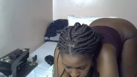 Snapshot of amber_cutie2 chatting on 07-18-26, 03:00 amber_cutie2 online show from 07-18-26, 03:00