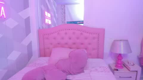 amber_harriis online show from 04-25-26, 01:52