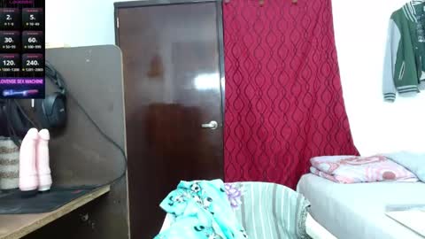 Snapshot of amber_kholin chatting on 05-25-26, 03:01 scarlett online show from 05-25-26, 03:01
