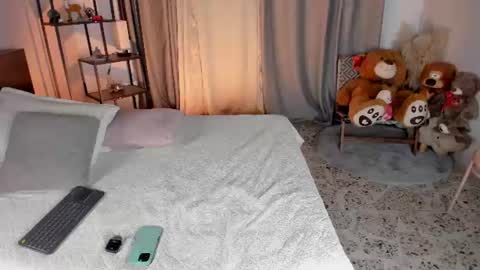 Amber online show from 07-18-26, 09:40
