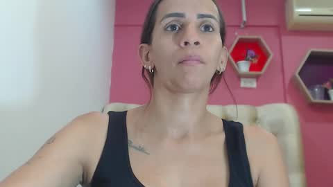 Amber Moore online show from 10-04-25, 03:54