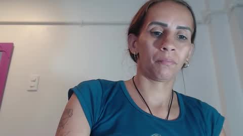 Amber Moore online show from 10-23-25, 01:49