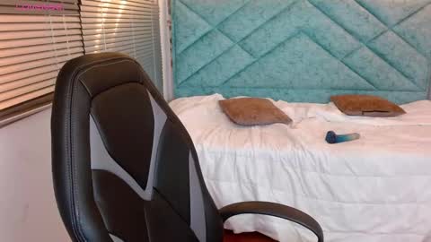 Amber online show from 01-11-25, 10:19