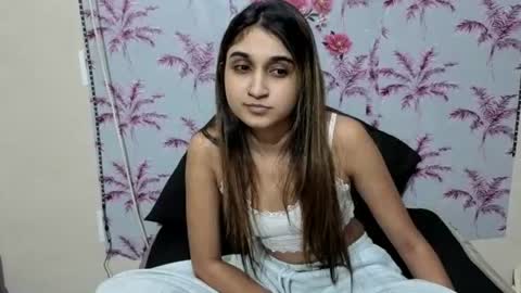 Snapshot of amber_rose06 chatting on 06-14-26, 04:47 Amber online show from 06-14-26, 04:47