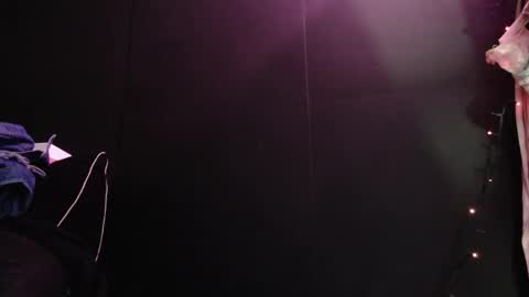 Snapshot of amber_rouss chatting on 11-21-25, 11:03 ROUSS online show from 11-21-25, 11:03