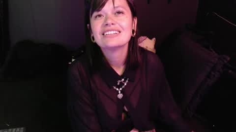 Snapshot of amber_rouss chatting on 01-09-26, 11:50 ROUSS online show from 01-09-26, 11:50