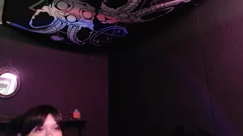 Snapshot of amber_rouss chatting on 01-17-26, 01:43 ROUSS online show from 01-17-26, 01:43