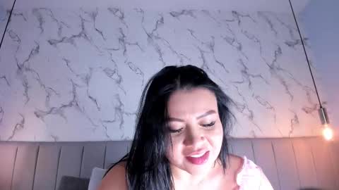 Amber online show from 11-21-25, 10:41