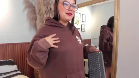 Alejandra  online show from 04-17-26, 03:31