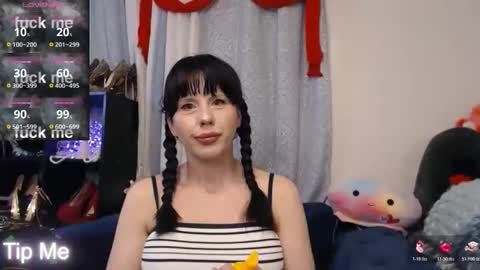 Amber Chase online show from 11-25-25, 05:07