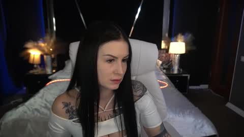 Snapshot of amberdismond chatting on 11-07-25, 02:06 Anna online show from 11-07-25, 02:06