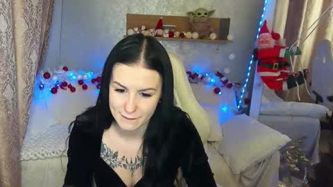 Snapshot of amberdismond chatting on 12-15-25, 06:50 Anna online show from 12-15-25, 06:50