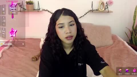 Snapshot of amberjeong chatting on 12-14-24, 12:11 Amber Jeong online show from 12-14-24, 12:11