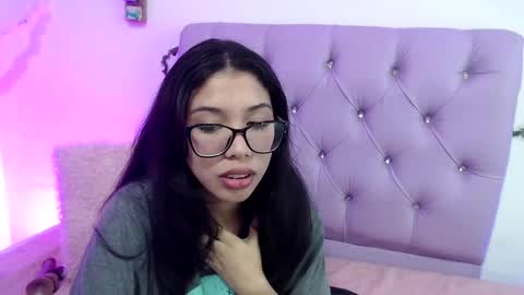 Snapshot of amberjeong chatting on 01-26-25, 01:31 Amber Jeong online show from 01-26-25, 01:31