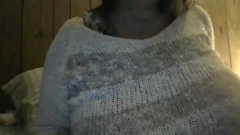 Snapshot of amberlixen chatting on 01-17-26, 02:38 amberlixen online show from 01-17-26, 02:38