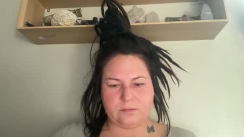 Snapshot of ambermoss7 chatting on 11-11-25, 08:31 ambermoss7 online show from 11-11-25, 08:31