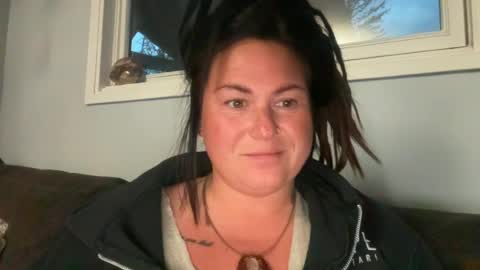 Snapshot of ambermoss7 chatting on 06-22-26, 04:42 ambermoss7 online show from 06-22-26, 04:42