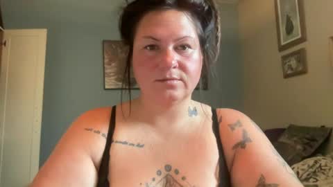 Snapshot of ambermoss7 chatting on 06-29-26, 03:34 ambermoss7 online show from 06-29-26, 03:34