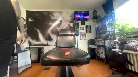 Snapshot of amberneddie chatting on 10-28-25, 07:16 Amberneddie online show from 10-28-25, 07:16