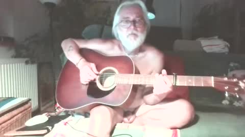 Snapshot of amberr11 chatting on 07-31-26, 11:04 Amberr11 online show from 07-31-26, 11:04