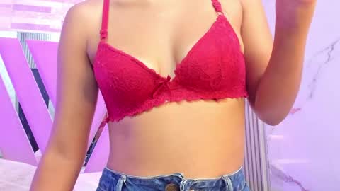 Amber online show from 04-01-26, 06:49